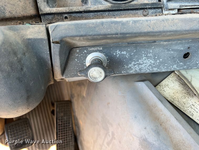 image for item DR5546 1986 Ford 9000  semi truck