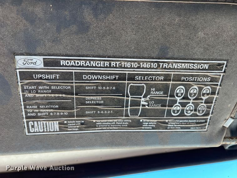 image for item DR5546 1986 Ford 9000  semi truck