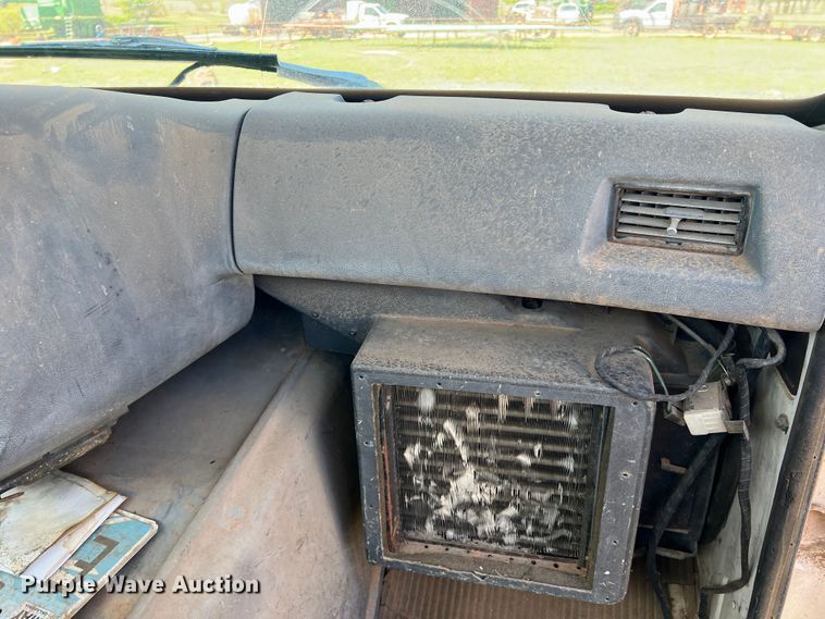 image for item DR5546 1986 Ford 9000  semi truck