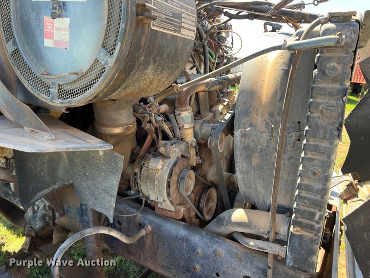 image for item DR5546 1986 Ford 9000  semi truck