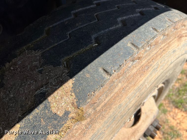 image for item DR5546 1986 Ford 9000  semi truck