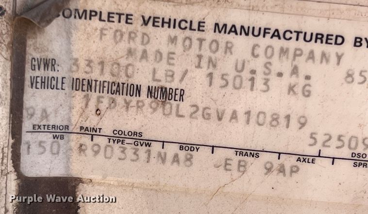 image for item DR5546 1986 Ford 9000  semi truck