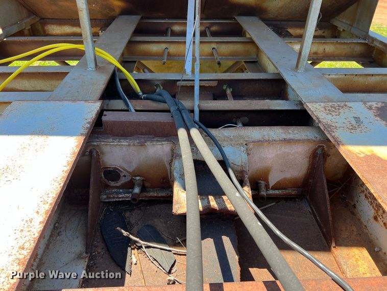 image for item DR5547 Grain trailer