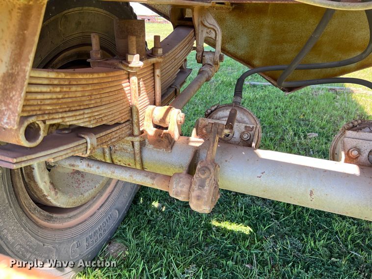 image for item DR5547 Grain trailer