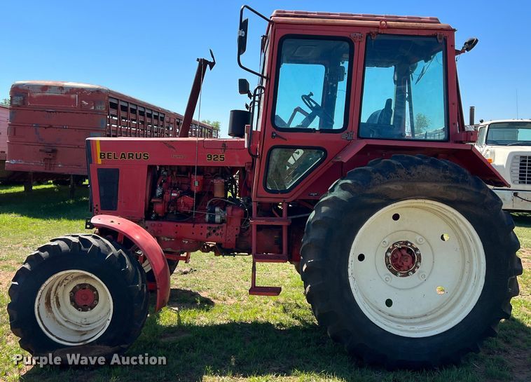 image for item DR5548 Belarus 925  MFWD tractor