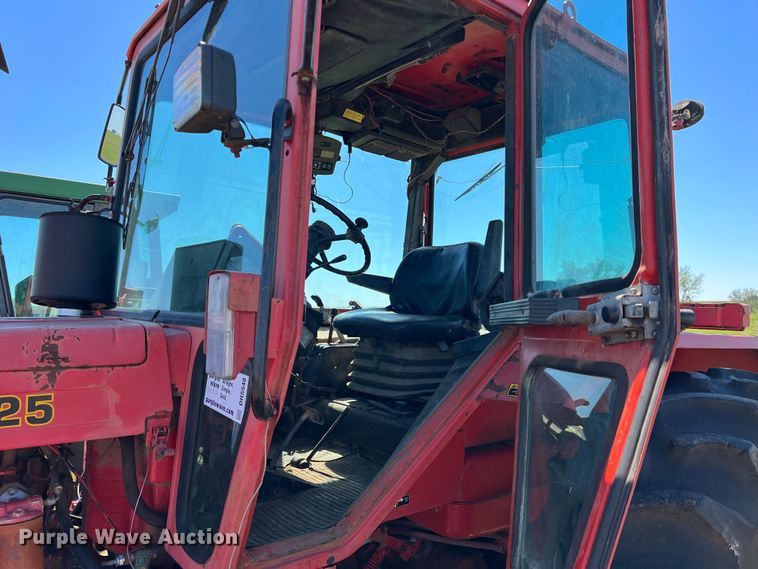 image for item DR5548 Belarus 925  MFWD tractor