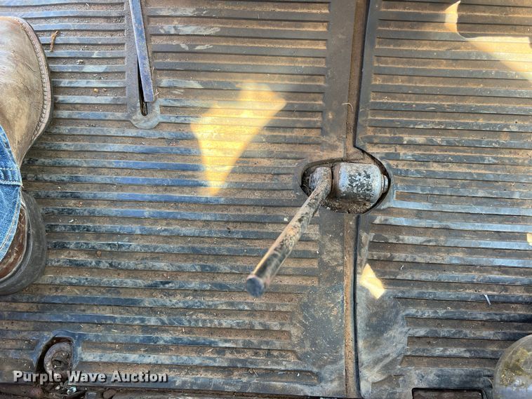 image for item DR5548 Belarus 925  MFWD tractor