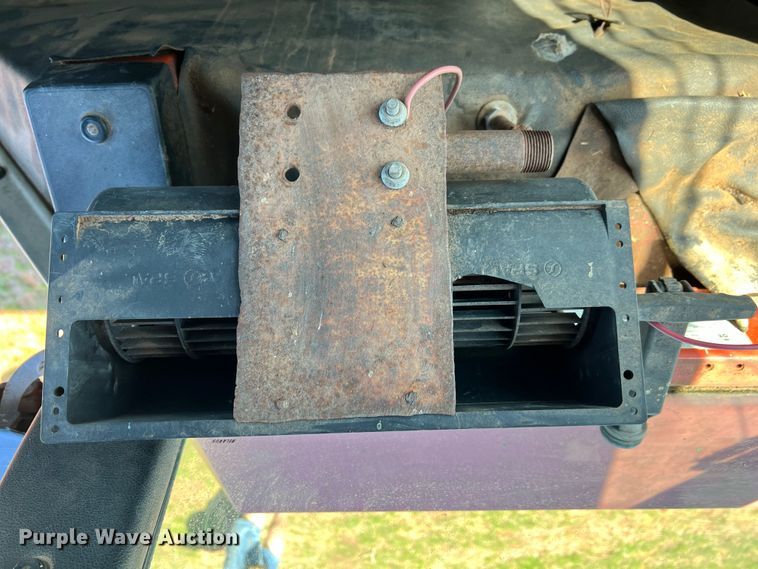 image for item DR5548 Belarus 925  MFWD tractor