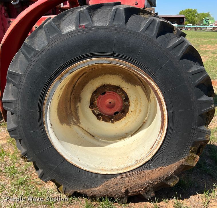 image for item DR5548 Belarus 925  MFWD tractor