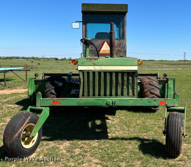 image for item DR5549 1978 John Deere 2280  swather / windrower