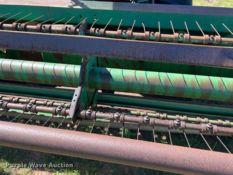 image for item DR5549 1978 John Deere 2280  swather / windrower