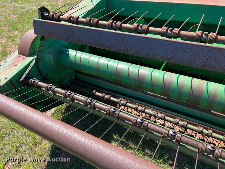 image for item DR5549 1978 John Deere 2280  swather / windrower