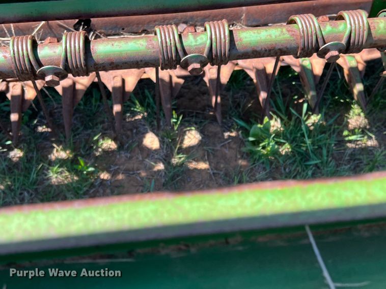 image for item DR5549 1978 John Deere 2280  swather / windrower