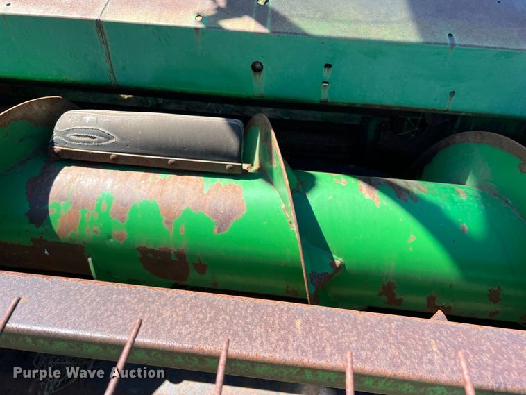 image for item DR5549 1978 John Deere 2280  swather / windrower