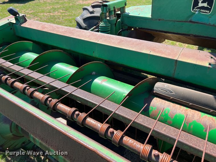 image for item DR5549 1978 John Deere 2280  swather / windrower