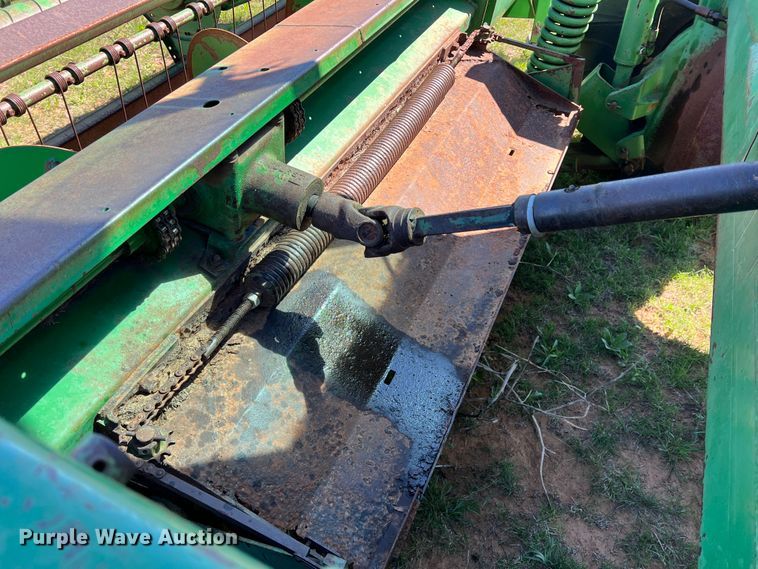 image for item DR5549 1978 John Deere 2280  swather / windrower