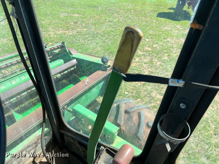 image for item DR5549 1978 John Deere 2280  swather / windrower