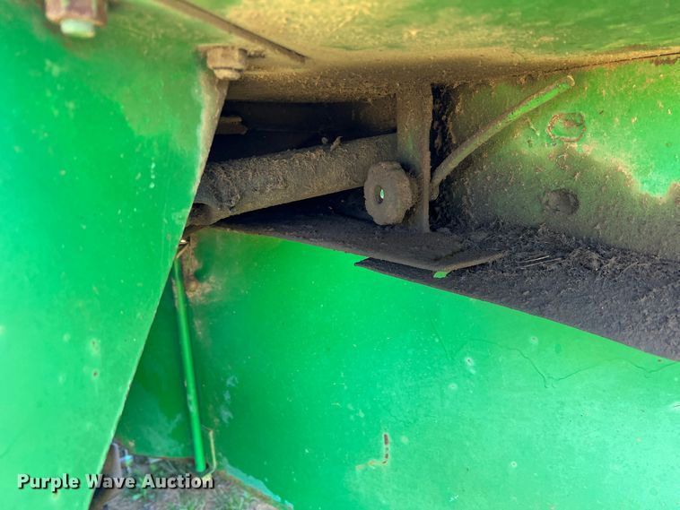 image for item DR5549 1978 John Deere 2280  swather / windrower