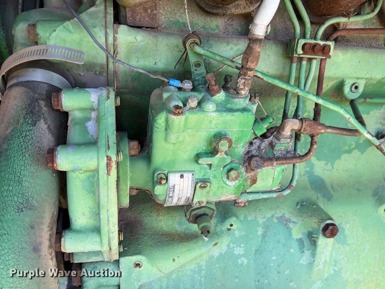 image for item DR5549 1978 John Deere 2280  swather / windrower