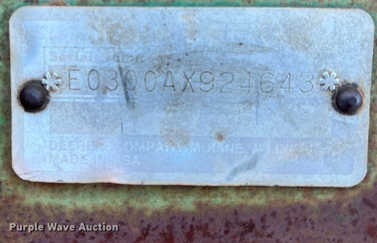 image for item DR5549 1978 John Deere 2280  swather / windrower