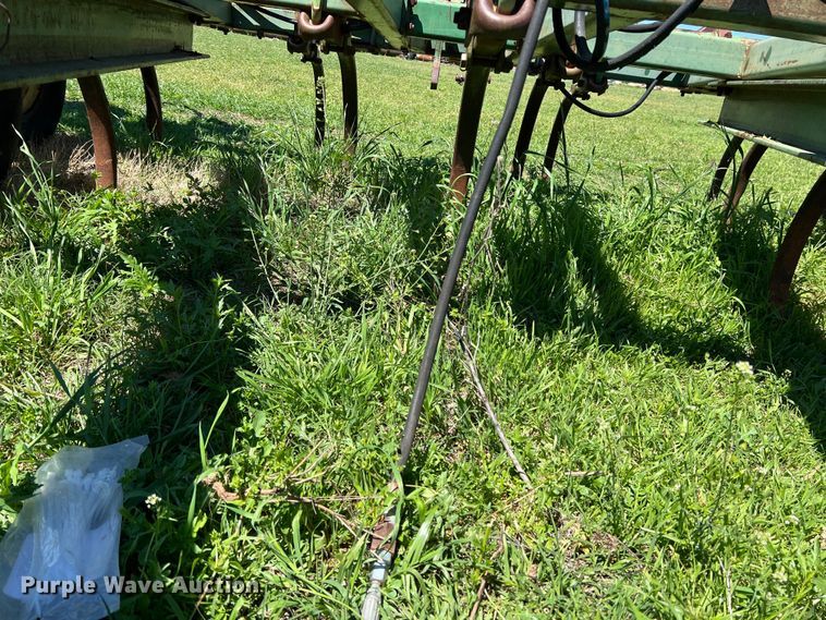 image for item DR5550 John Deere 1610  chisel