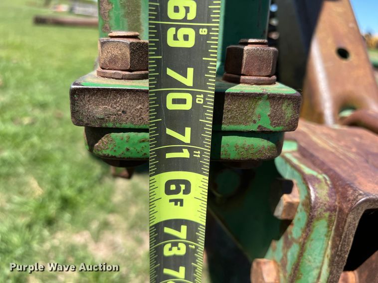 image for item DR5550 John Deere 1610  chisel