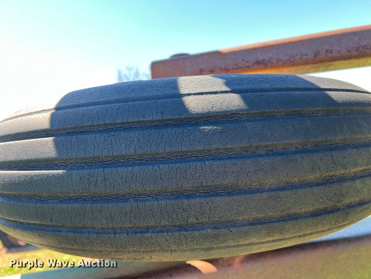 image for item DR5550 John Deere 1610  chisel