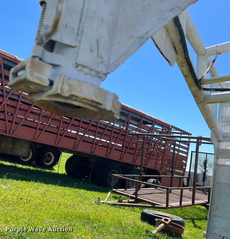 image for item DR5555 Shop built  livestock trailer