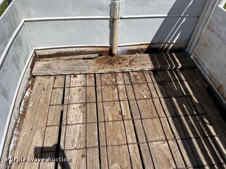 image for item DR5555 Shop built  livestock trailer