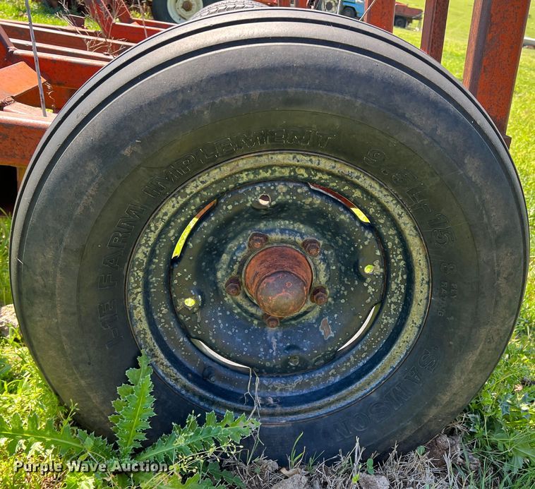 image for item DR5558 Donahue SW  swather trailer