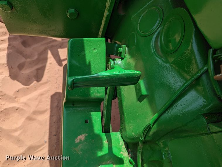 image for item DR6927 1979 John Deere 2040  tractor