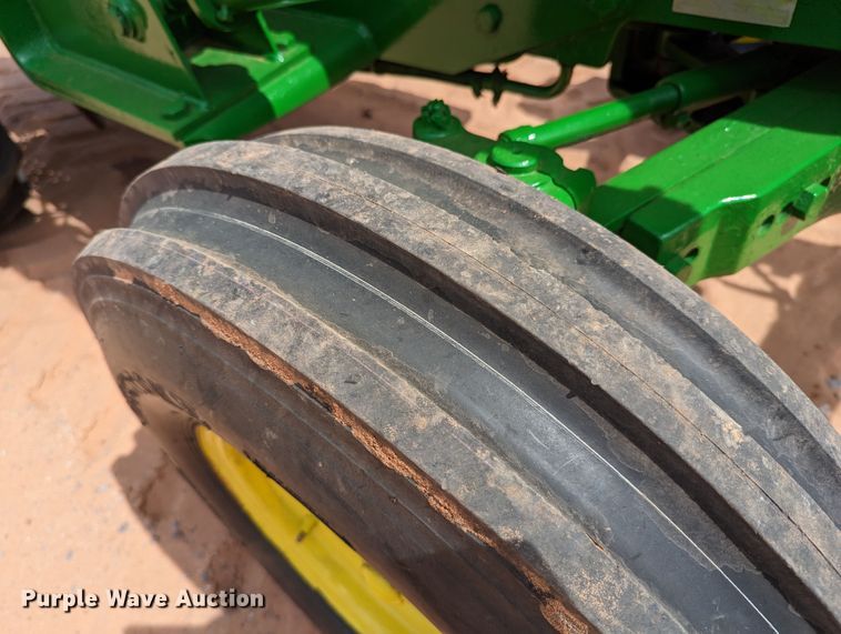 image for item DR6927 1979 John Deere 2040  tractor