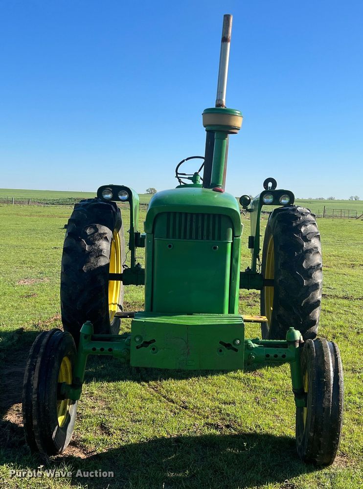 image for item DS2865 1963 John Deere 4010  tractor