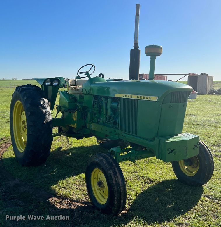 image for item DS2865 1963 John Deere 4010  tractor