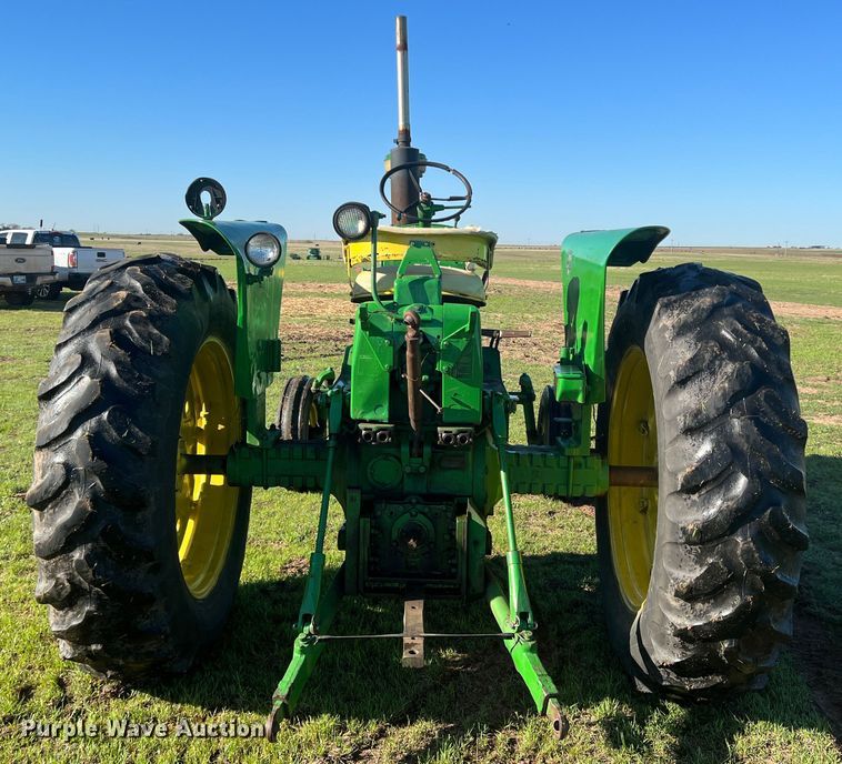 image for item DS2865 1963 John Deere 4010  tractor