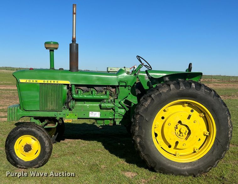 image for item DS2865 1963 John Deere 4010  tractor