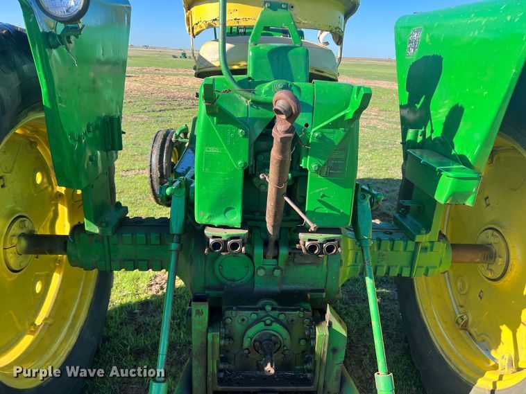 image for item DS2865 1963 John Deere 4010  tractor