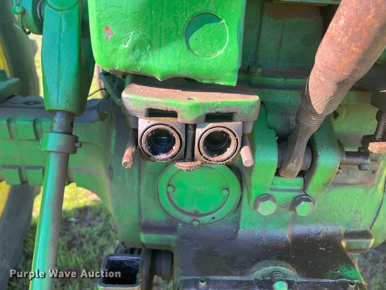 image for item DS2865 1963 John Deere 4010  tractor