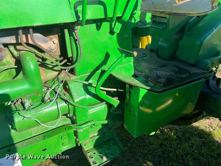 image for item DS2865 1963 John Deere 4010  tractor