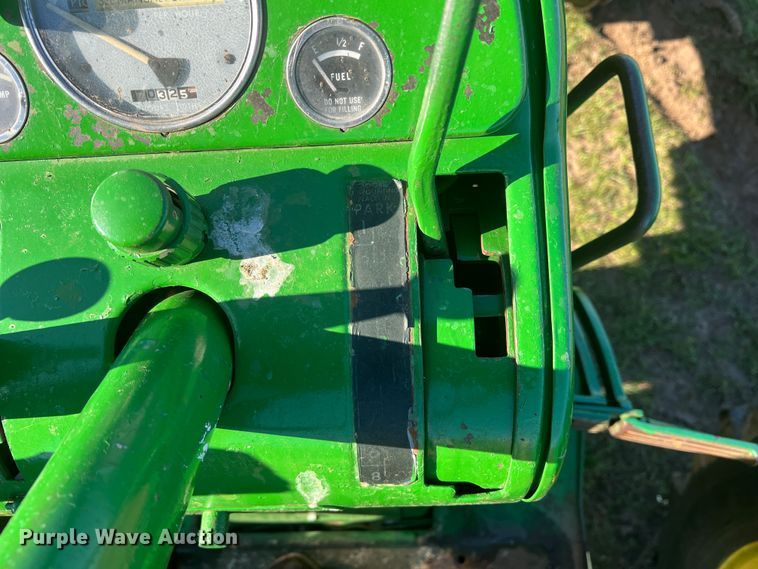 image for item DS2865 1963 John Deere 4010  tractor