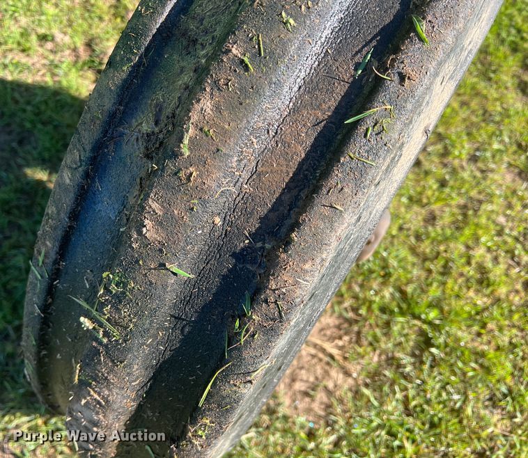 image for item DS2865 1963 John Deere 4010  tractor