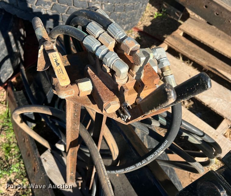 image for item DS2865 1963 John Deere 4010  tractor