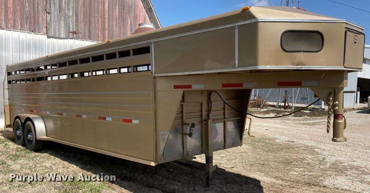 image for item HN9838 1996 Titan 1R3217  livestock trailer