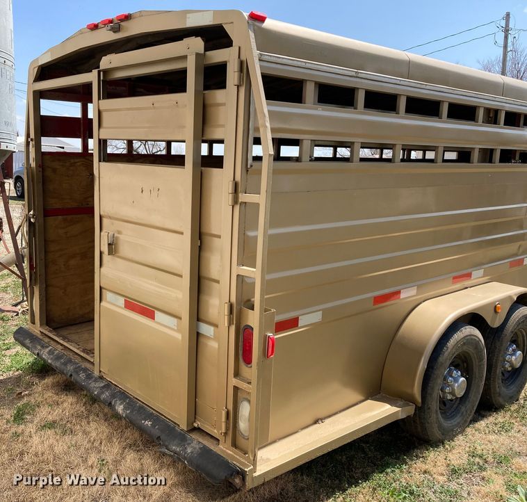 image for item HN9838 1996 Titan 1R3217  livestock trailer