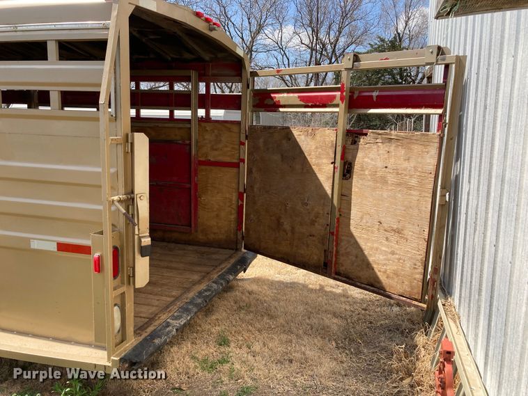 image for item HN9838 1996 Titan 1R3217  livestock trailer