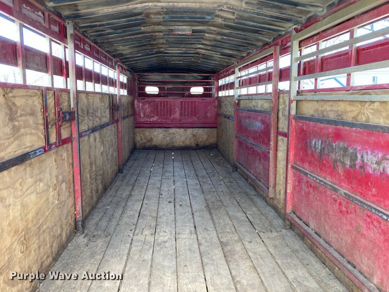 image for item HN9838 1996 Titan 1R3217  livestock trailer