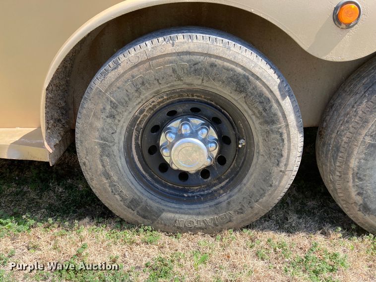 image for item HN9838 1996 Titan 1R3217  livestock trailer