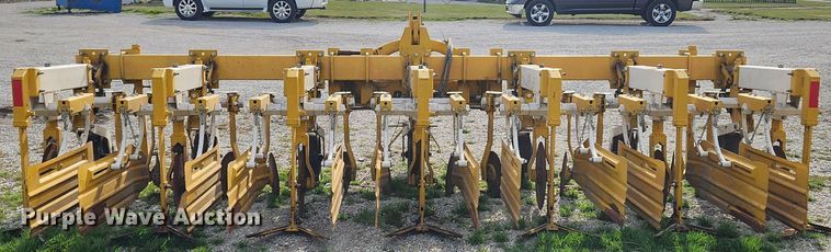 image for item JB9479 Buffalo 63000630  row crop cultivator