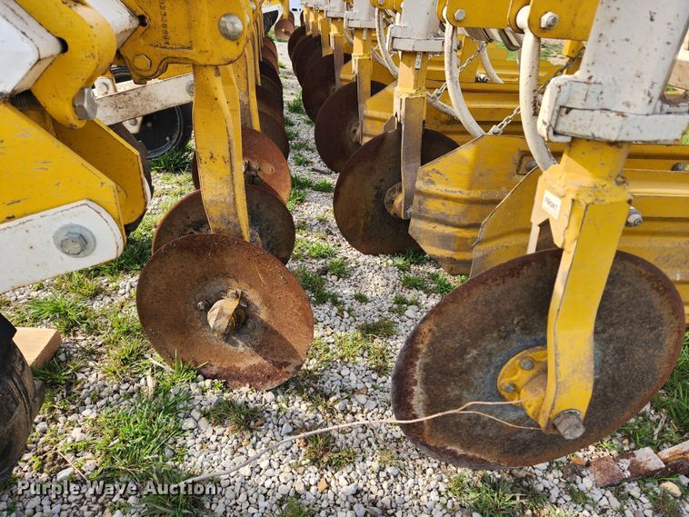 image for item JB9479 Buffalo 63000630  row crop cultivator