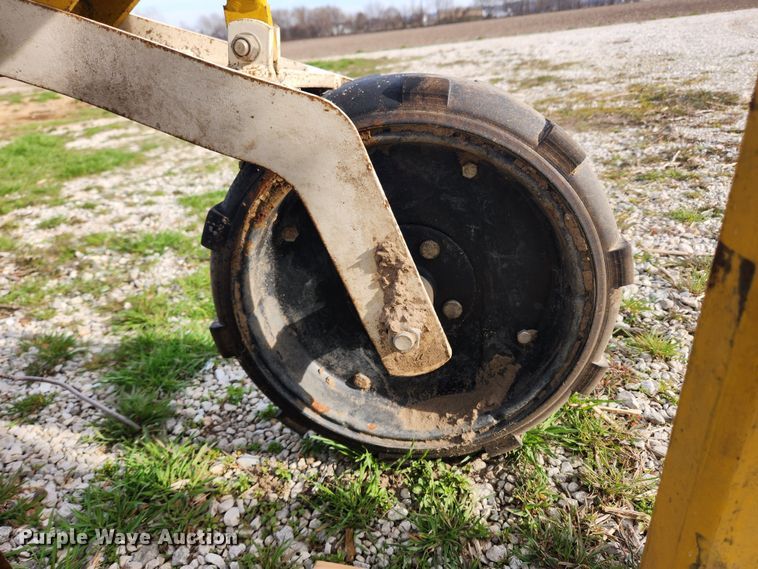 image for item JB9479 Buffalo 63000630  row crop cultivator